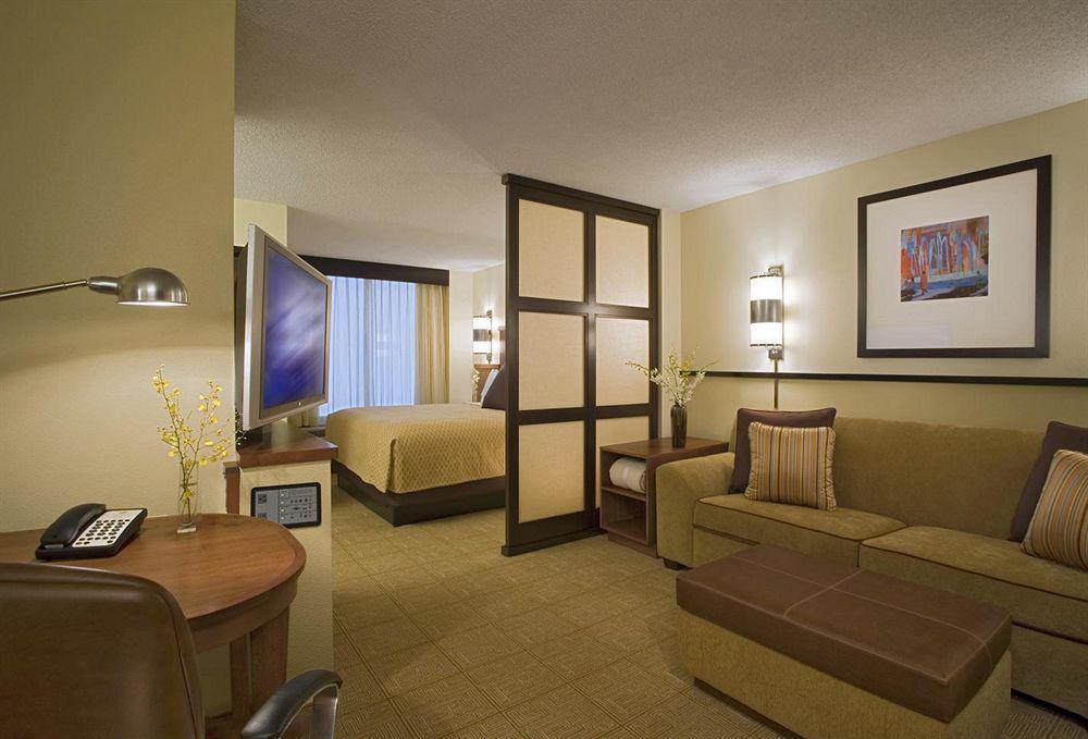 ไฮแอท เพลซ ดีทรอยต์ ลิโวเนีย Hotel ห้อง รูปภาพ