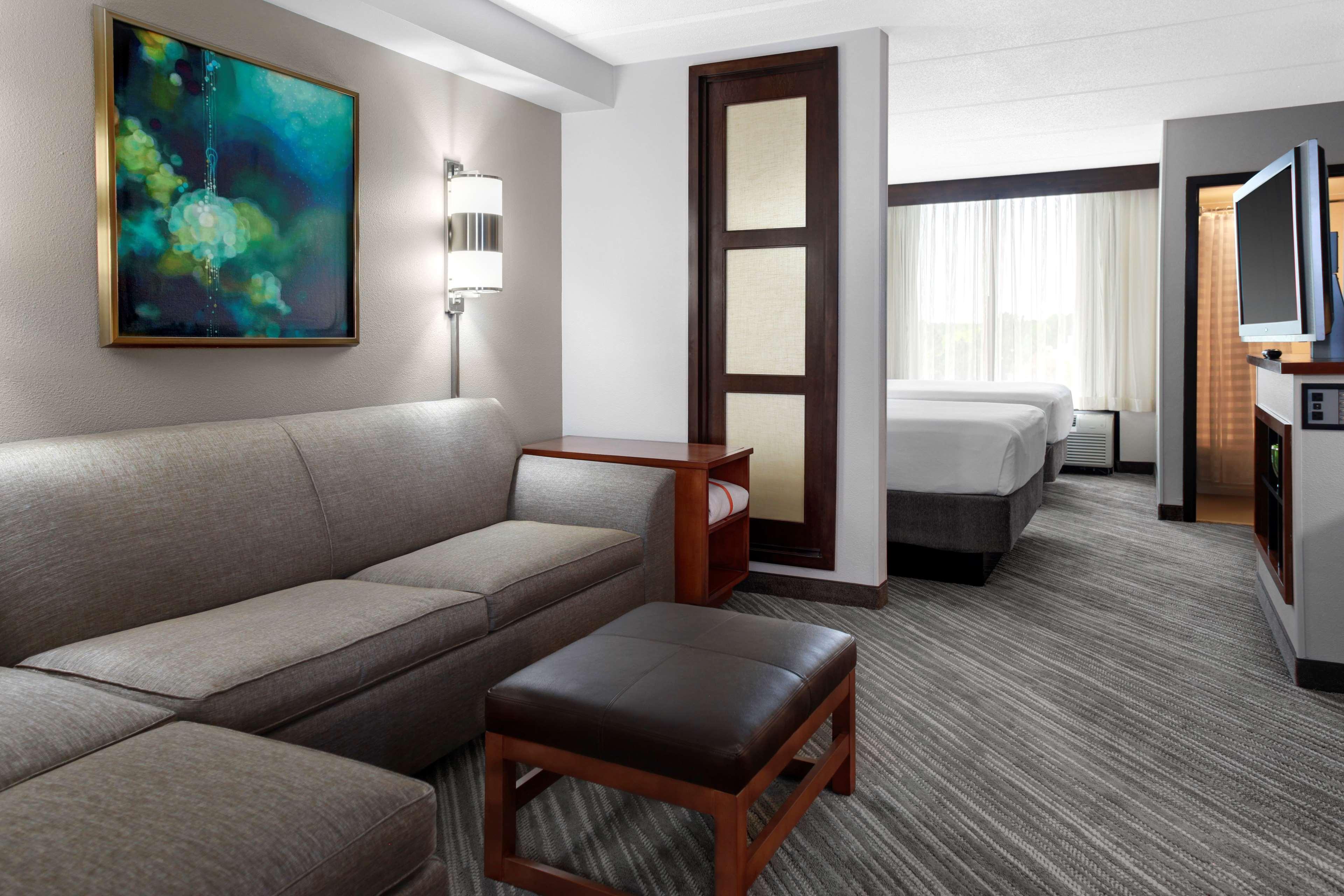 ไฮแอท เพลซ ดีทรอยต์ ลิโวเนีย Hotel ภายนอก รูปภาพ